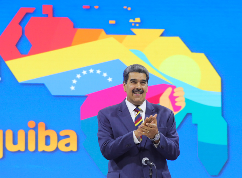 Maduro impone un «referendo escolar» sobre el Esequibo para menores de edad