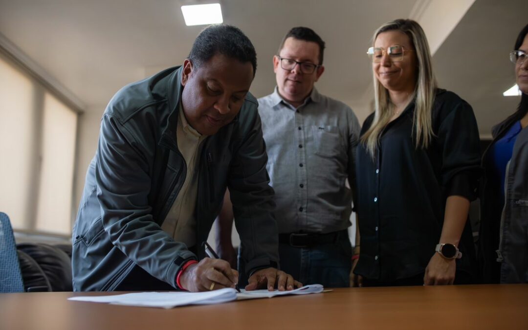 Alcaldía firma acuerdo con la Fundación Vanessa Peretti para el beneficio de las personas con discapacidad en Maracaibo