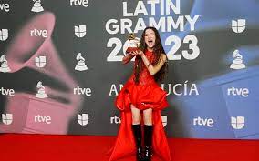 Latin Grammy: La venezolana Joaquina ganó un latin Grammy como Mejor Nuevo Artista