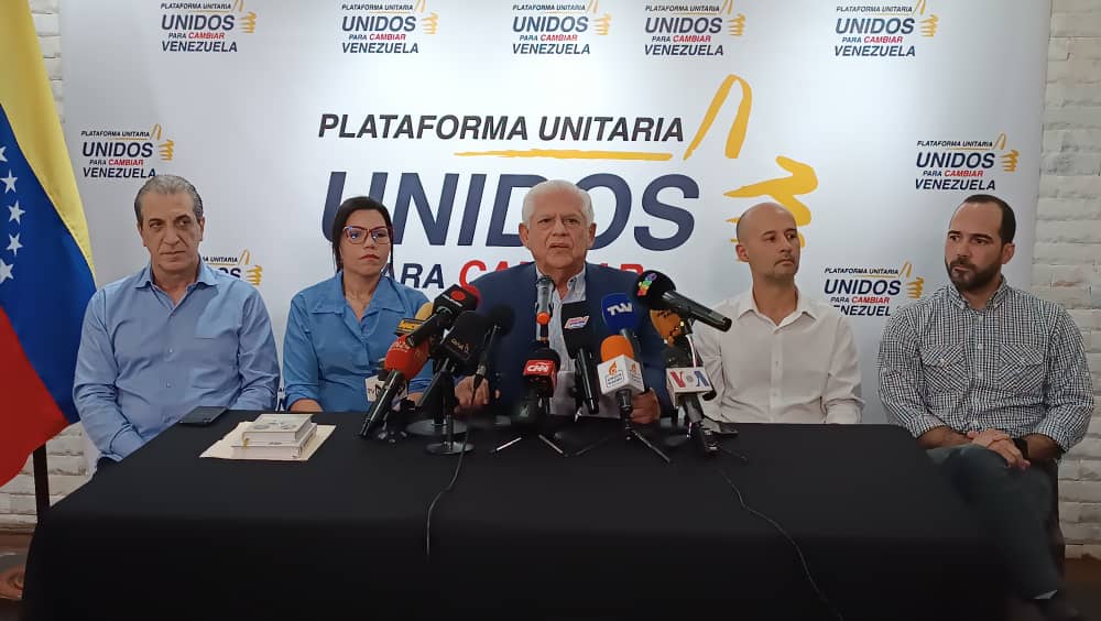 Plataforma Unitaria advierte que Maduro busca arremeter contra María Corina Machado