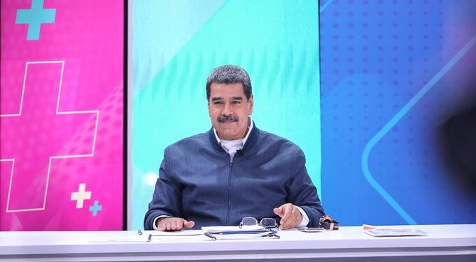 Maduro: Guyana tendrá que sentarse frente a nosotros a negociar la solución del Esequibo