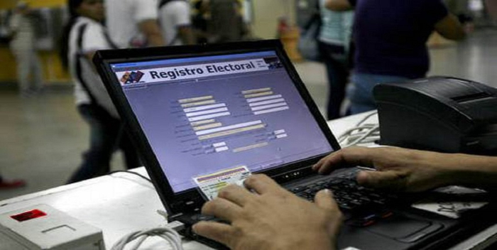 Venezolanos en Panamá expectantes por la habilitación del Registro Electoral