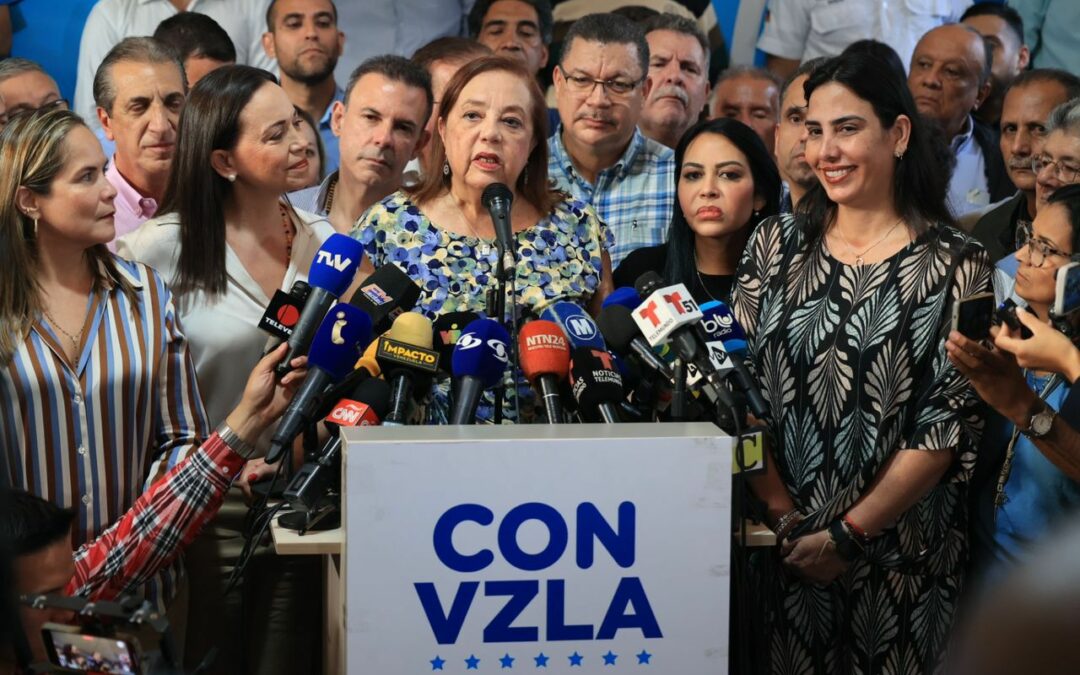 ¿Quién es Corina Yoris, la sustituta de MCM en las elecciones presidenciales?