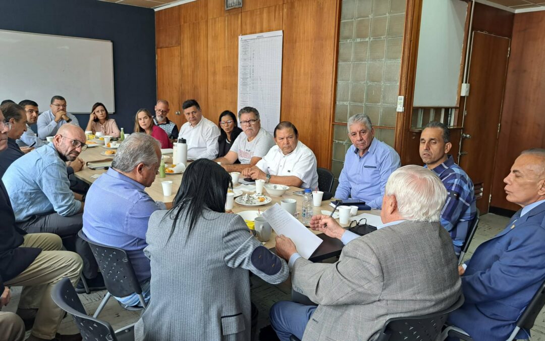 Plataforma Unitaria asegura que Manuel Rosales «expresó su compromiso con la ruta electoral»