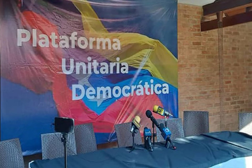 Plataforma Unitaria Democrática condena la detención de tres activistas