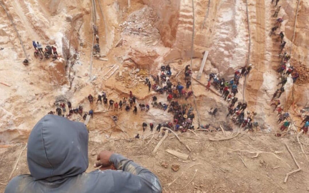 Totalizan 10 mil personas desalojadas de la mina Bulla Loca