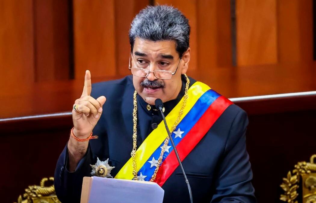 Maduro aseguró que EE. UU. mantiene bases militares secretas en el área disputada con Guyana