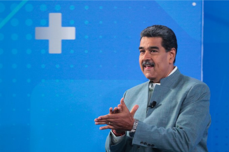 Maduro: Venezuela está en un proceso de transición al socialismo
