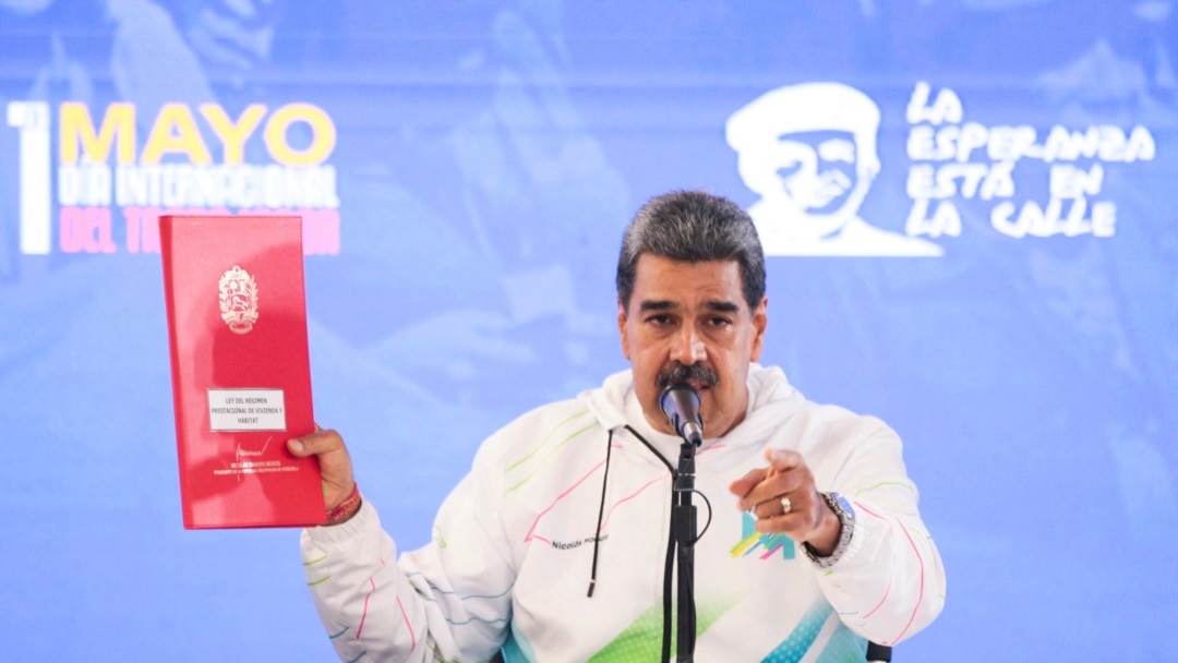 Maduro impone otra carga al “infierno fiscal” del sector privado en Venezuela: analistas