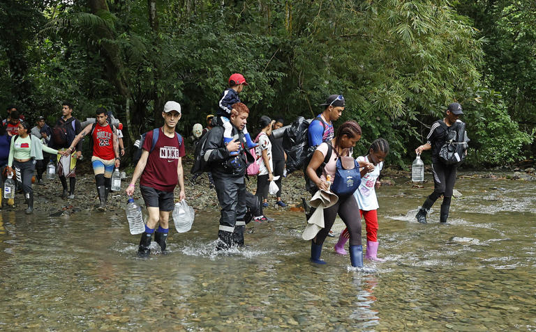 Aseguran que migración por Colombia está controlada por el crimen organizado