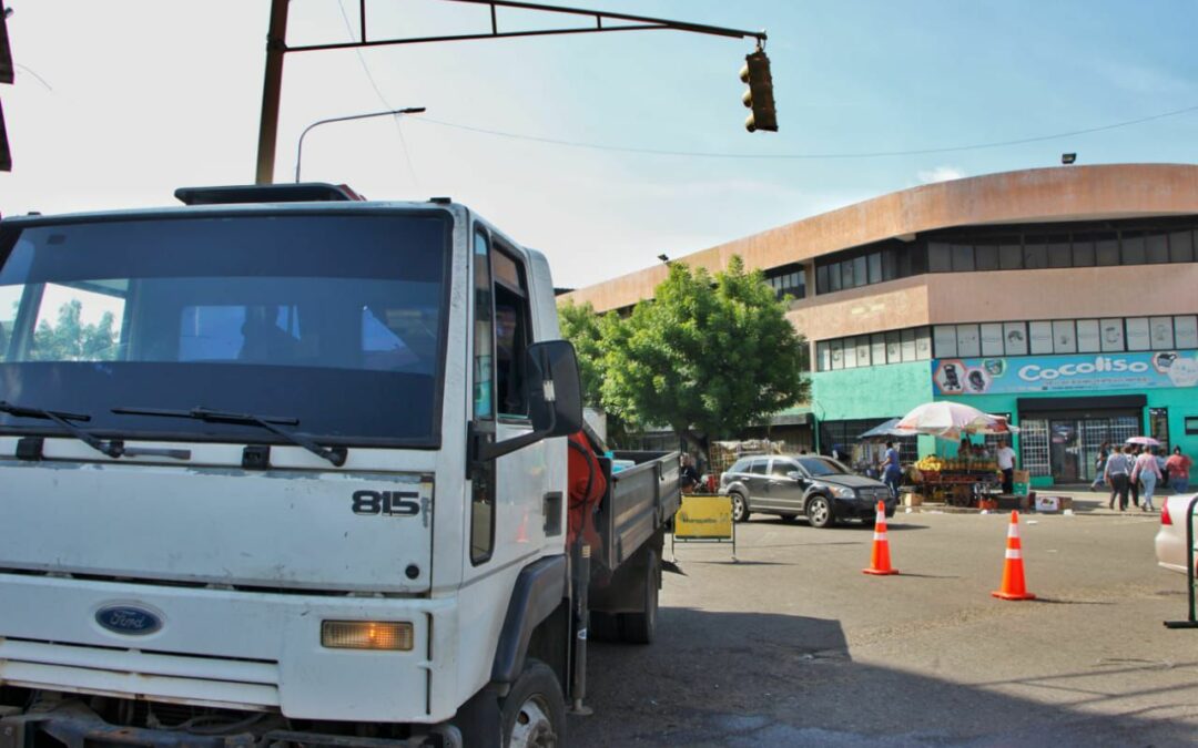 Plan de Semaforización de IMTCUMA llega a la intersección del Palacio de Justicia en el centro de Maracaibo