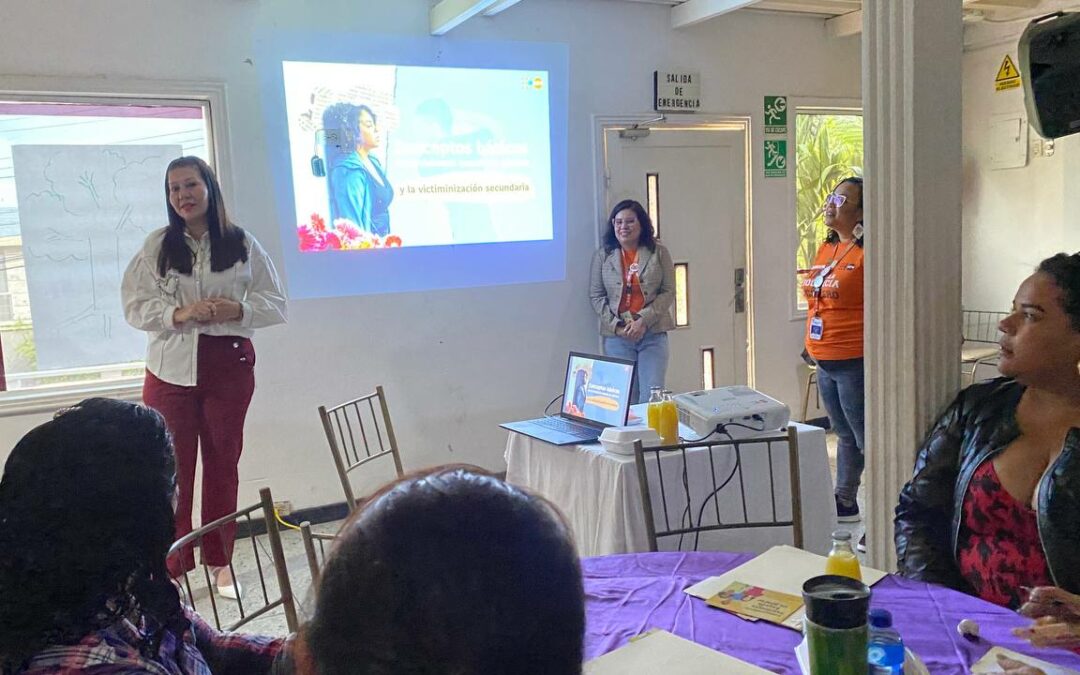 Clezulia y UNFPA realizaron taller sobre violencia de género y victimización secundaria