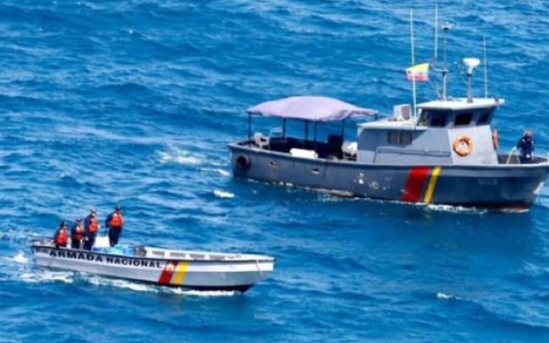 Al menos un muerto por naufragio de una embarcación con 18 migrantes en Colombia