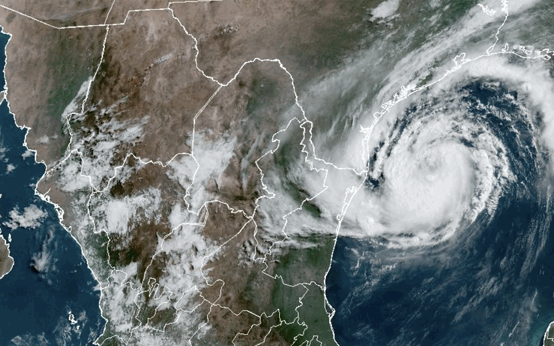 Huracán Beryl toca tierra en Texas con fuertes lluvias, marejadas y cortes de energía