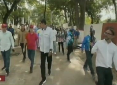 ¿SOLO? «Esto se ve feo (…) poca gente» reclama Maduro ante ausencia de seguidores en una visita al Táchira (VIDEO)