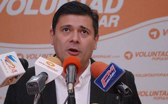 Detienen arbitrariamente al dirigente de Voluntad Popular Freddy Superlano