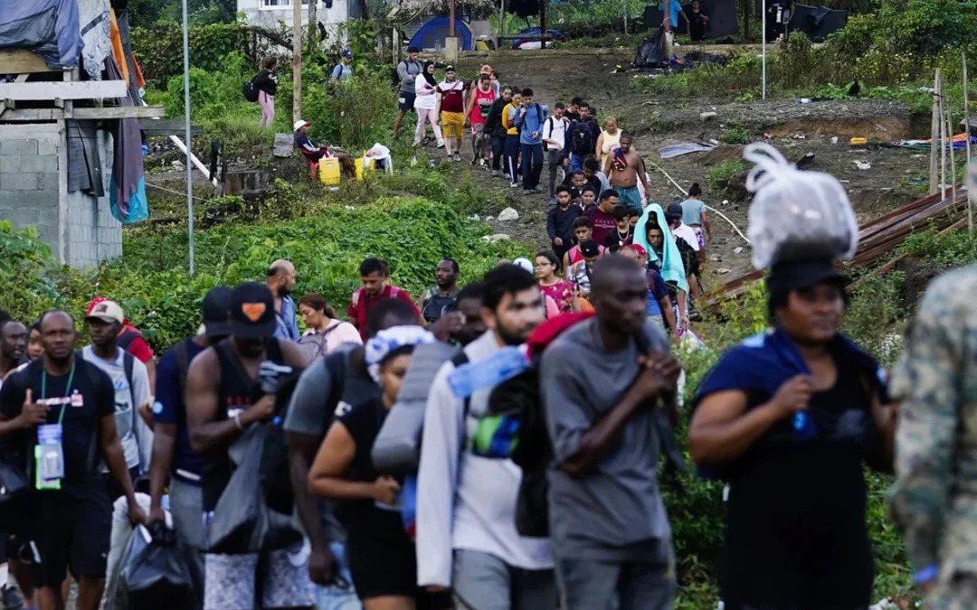 EE. UU. está listo para iniciar los vuelos de repatriación de migrantes que transitan por el Darién