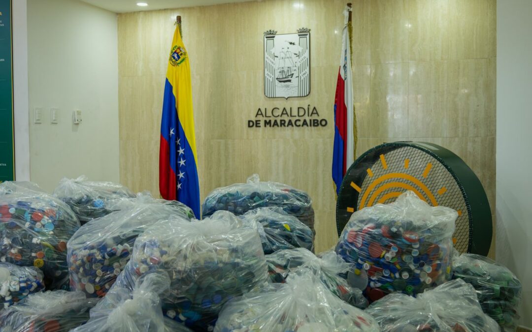 Más de 120 mil tapas plasticas entrega la Alcaldía de Maracaibo a Fundanica con su programa ‘Destapando la Solidaridad’