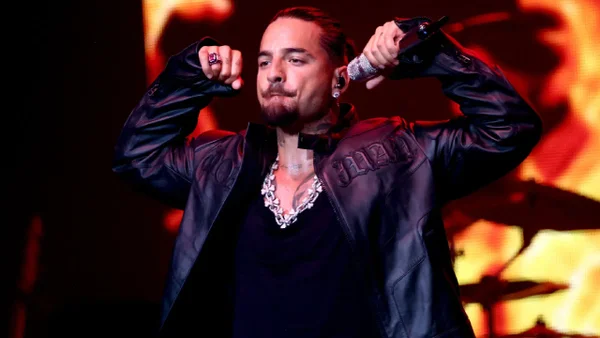 ¡NI MALUMA SE SALVA! Cantante fue robado en Medellín y envía fuerte mensaje a los ladrones