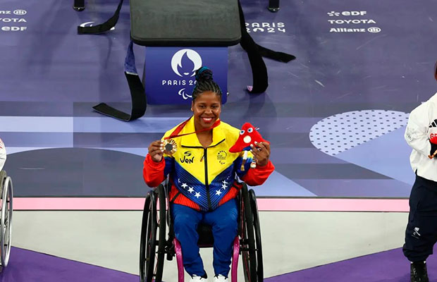 Clara Fuentes se lleva el oro y récord para Venezuela en los Juegos Paralímpicos