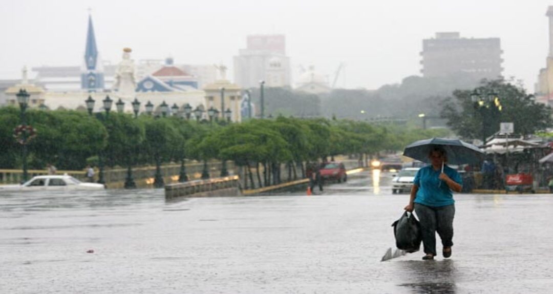 Maracaibo y San Francisco amanecieron con una tormenta eléctrica que dejó sin servicio de electricidad a varios sectores