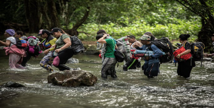 Rescatan a 19 migrantes “gravemente enfermos” varados en el Darién