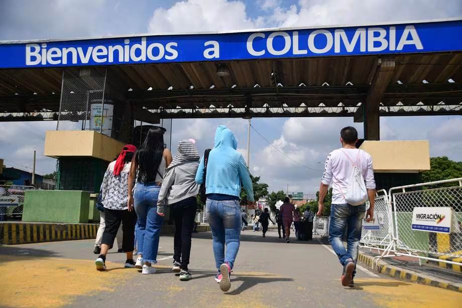 Colombia propone salvoconducto laboral para migrantes venezolanos