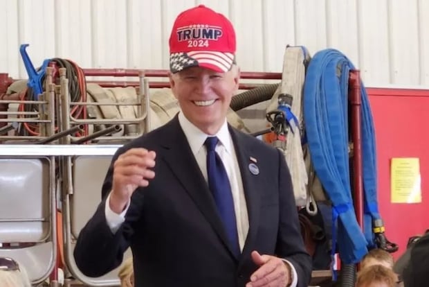 Biden con una gorra de Trump, imagen sorprendente de una campaña fuera de lo común