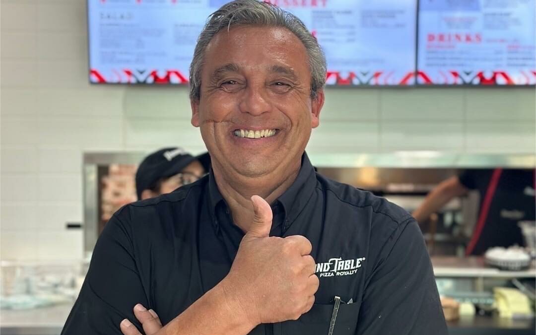 Reconocido restaurantero Jorge Guglietta hace historia al abrir su restaurante número 148