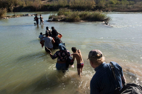 En 90 % disminuyó el paso de migrantes venezolanos irregulares a EEUU: Cifras DHS