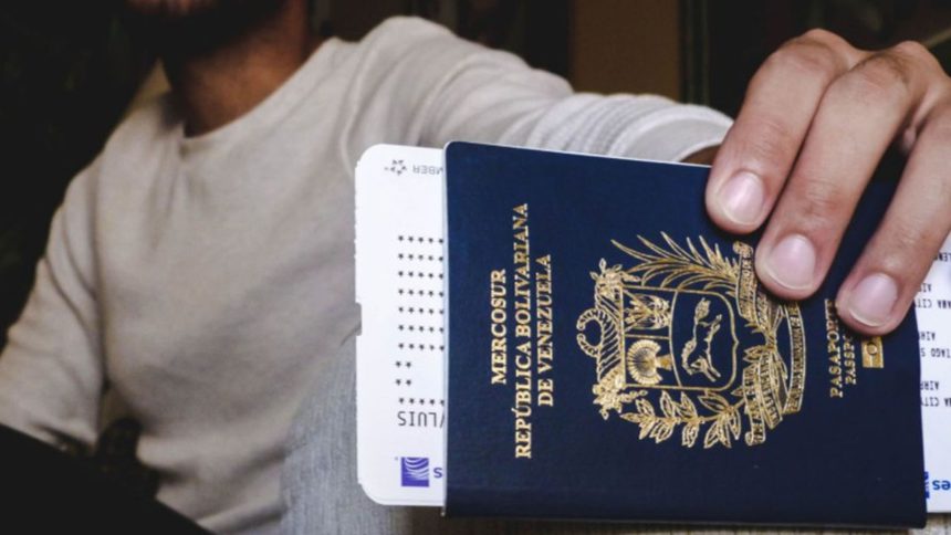 Alav confirma que venezolanos deben portar pasaporte y cédula vigente para entrar o salir del país vía aérea