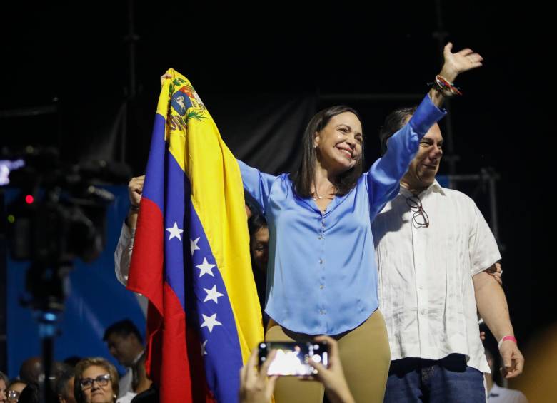 Un año después de ganar las primarias, Machado lucha para llevar la democracia a Venezuela