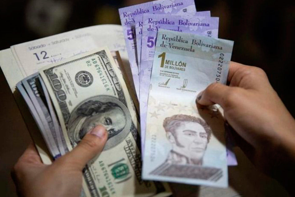 Diferencia de 23,15% entre el dólar paralelo y la tasa oficial del BCV marca la jornada cambiaria este 28 de abril