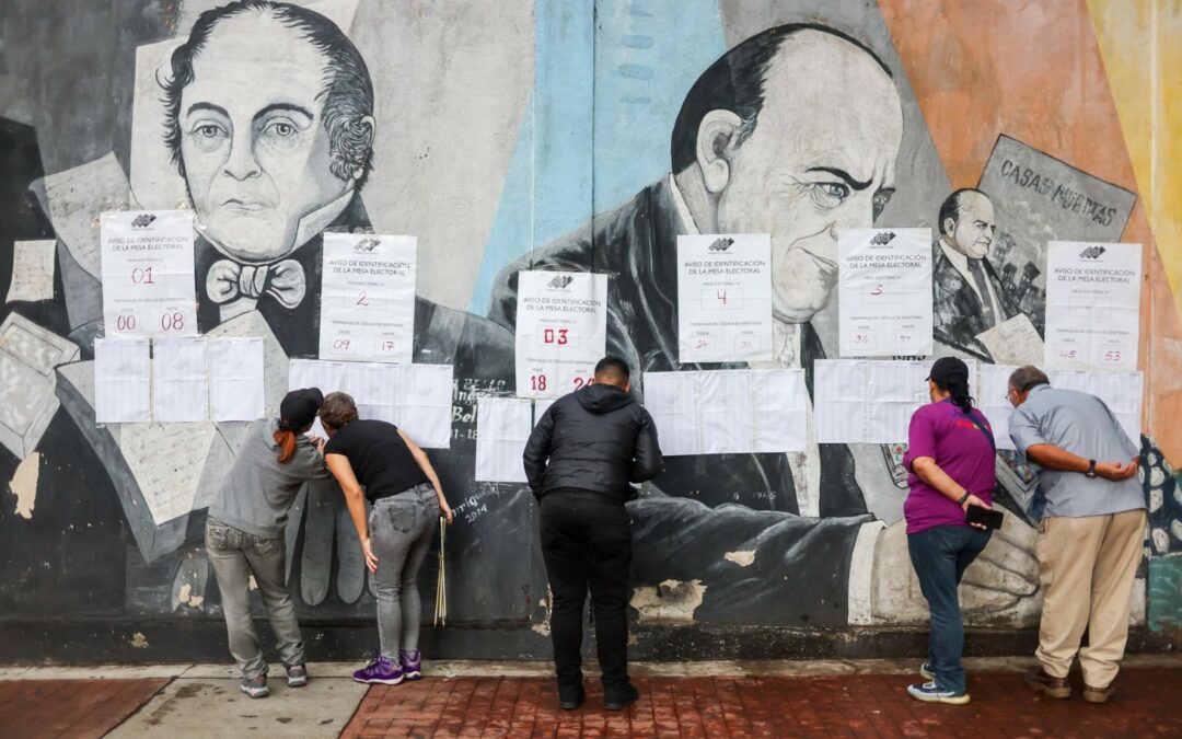 El chavismo consumó unas elecciones marcadas por la abstención y acusaciones de farsa
