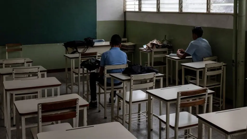Advierten sobre factores que desencadenan la deserción escolar en Venezuela