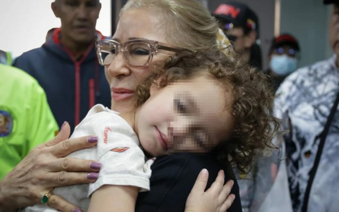 Estados Unidos regresó a Venezuela niña de 2 años de edad que fue separada de sus padres
