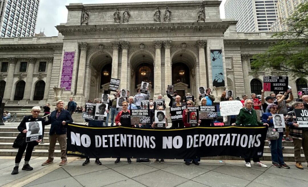 Protestan en Nueva York por arresto de estudiante venezolano tras cita de inmigración