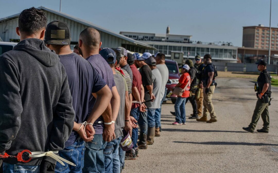 EE. UU. prioriza detener a migrantes «criminales» en las redadas laborales