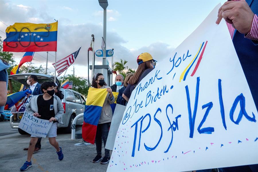 Afirman que venezolanos con TPS que pidieron extensión de trabajo antes del 5 de febrero están protegidos