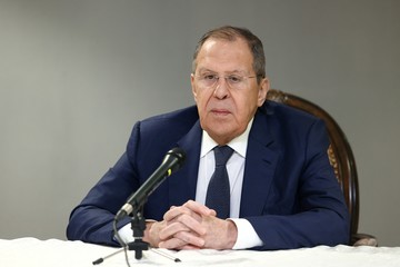 «La Tercera Guerra Mundial está muy cerca»: Canciller de Rusia