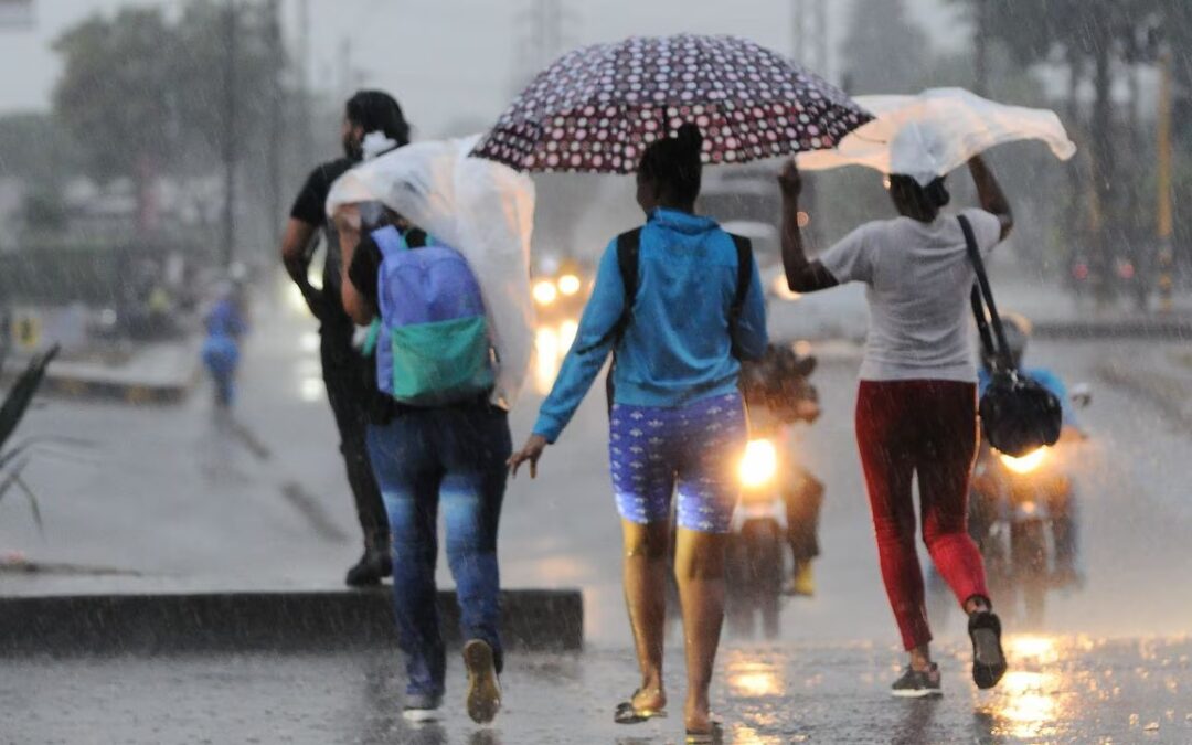 Onda tropical N° 7 entraría a Venezuela este viernes 20-Jun: Se esperan lluvias en Zulia y otros estados